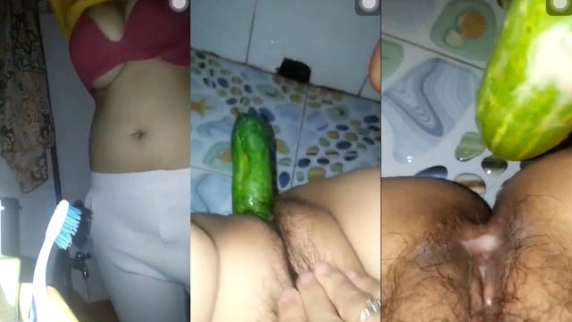 Chị áo vàng thủ dâm với dưa chuột lộ clip sex